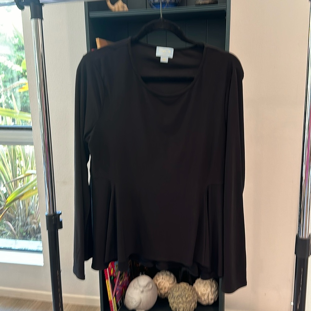 Like new Large black poly spandex blend long sleeve blouse by CeCe